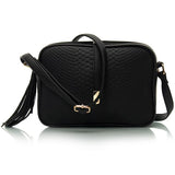 RISMIT 2018 brand casual shoulder bags women small messenger bags ladies retro design handbag with tassel female crossbody bag